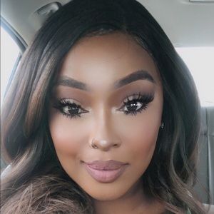 Meet your Posher, Lacey